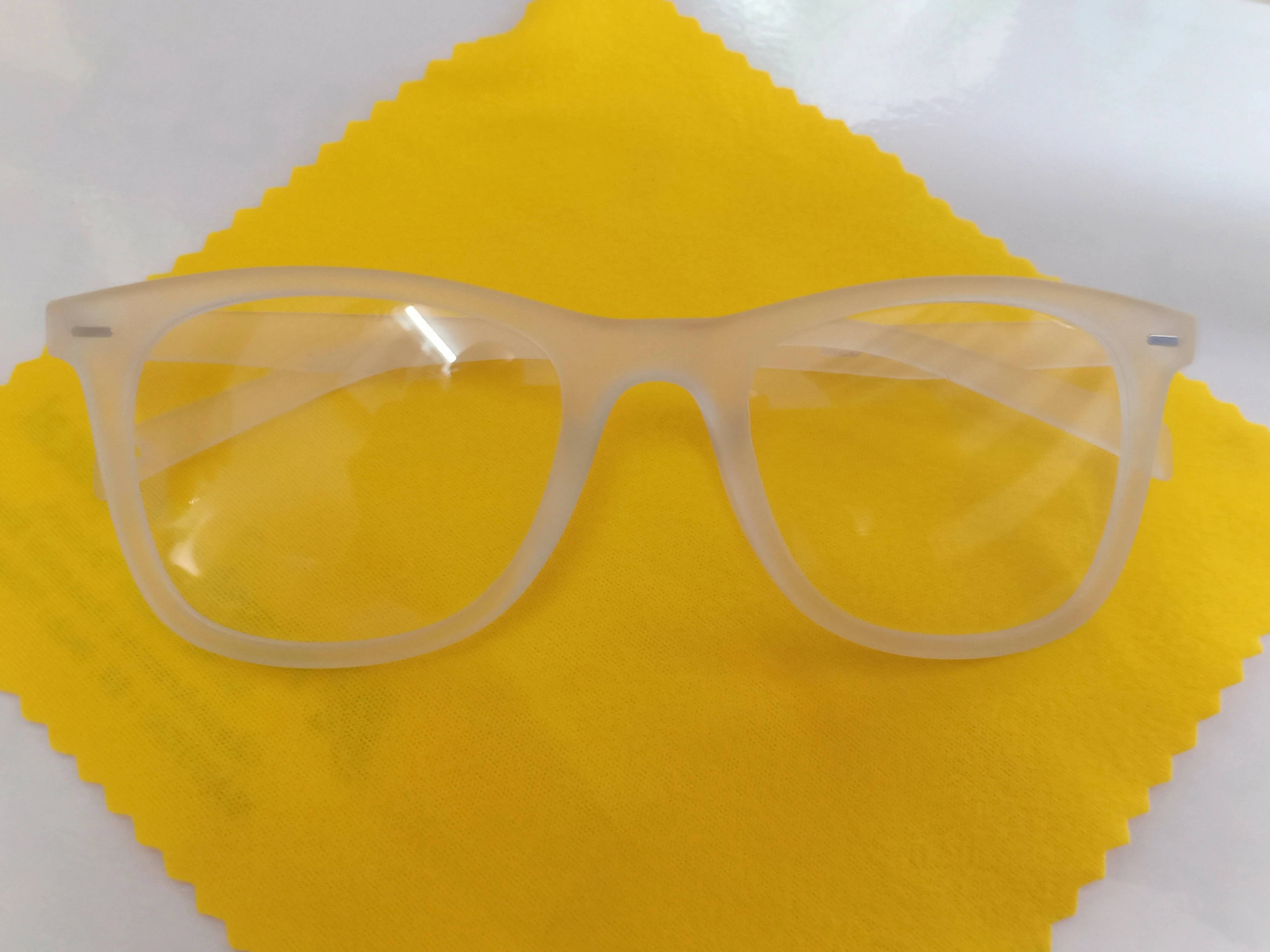 Safety glasses