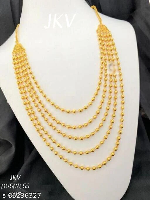 Shimmering Chunky Women Necklaces & Chains