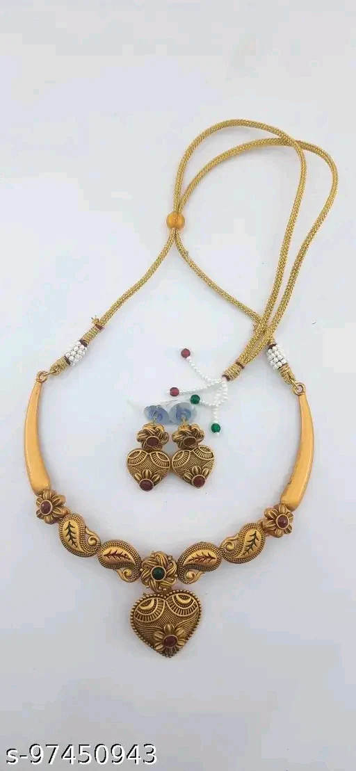 Elegant Brass-Plated Necklace & Earring Set β Perfect for Women & Girls"