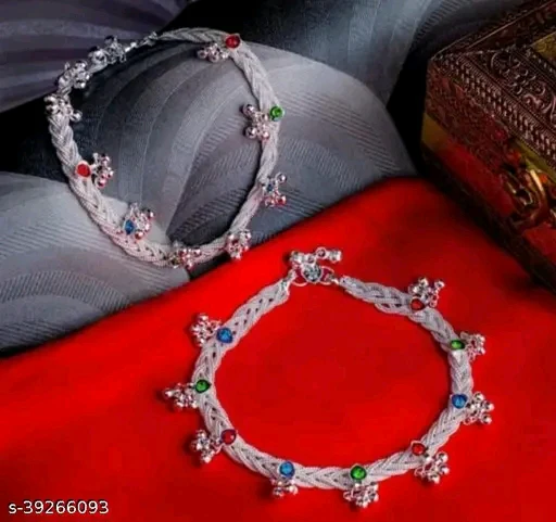 Twinkling Glittering Women Anklet &amp; Toe Rings Set - Image 3